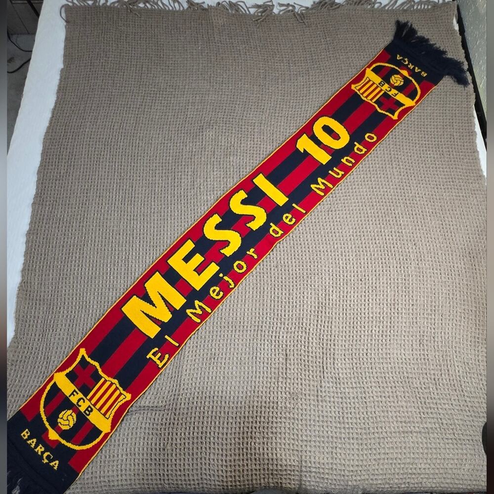 FC Barcelona Lionel Messi Scarf Soccer Merchandise